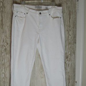 Lucky Sweet Crop Sweet Court Cropped White Jean 10